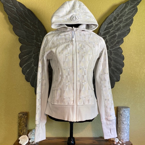 lululemon athletica Tops - Lululemon Scuba Hoodie